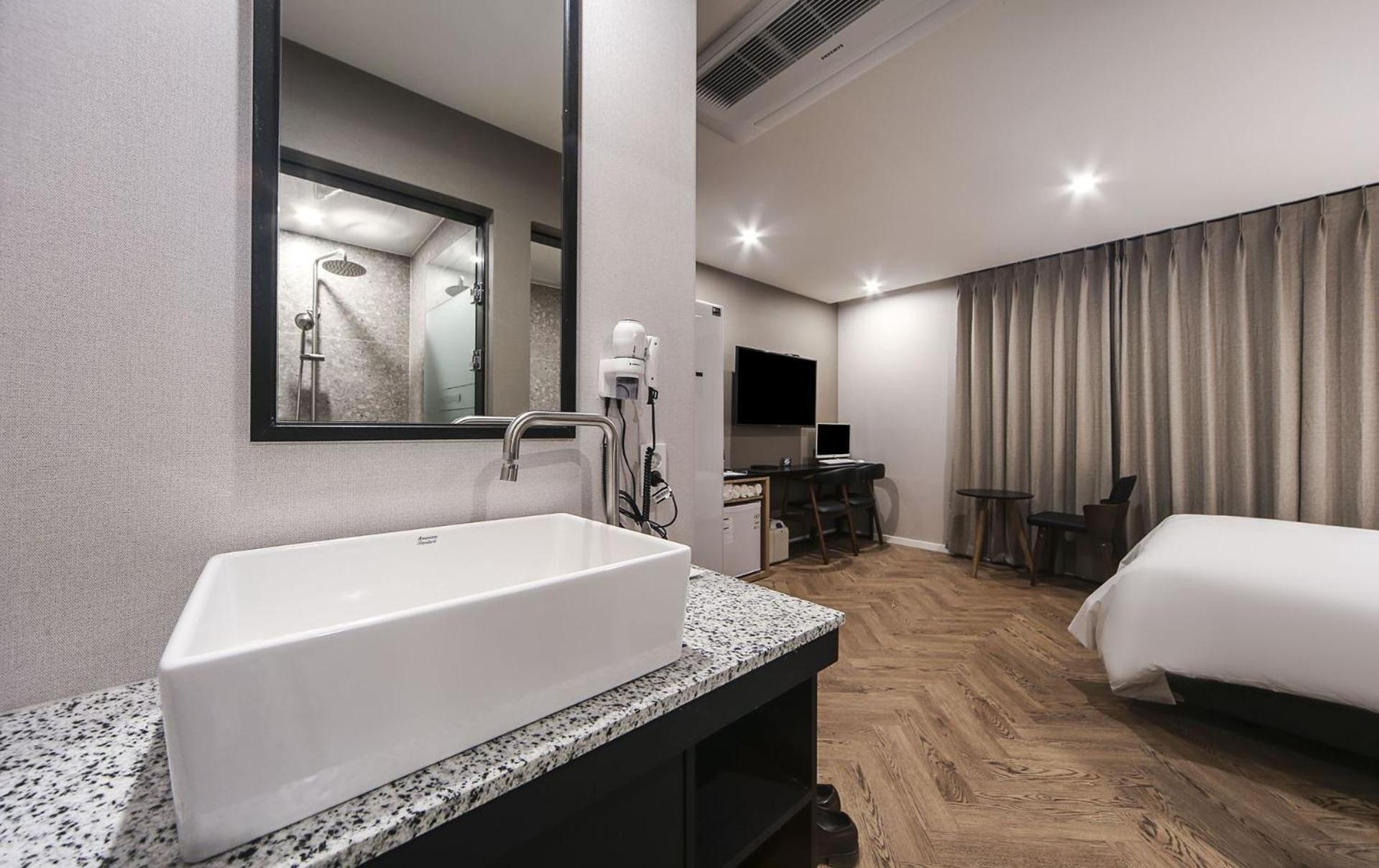 Maron Hotel Nampo Busan Ngoại thất bức ảnh
